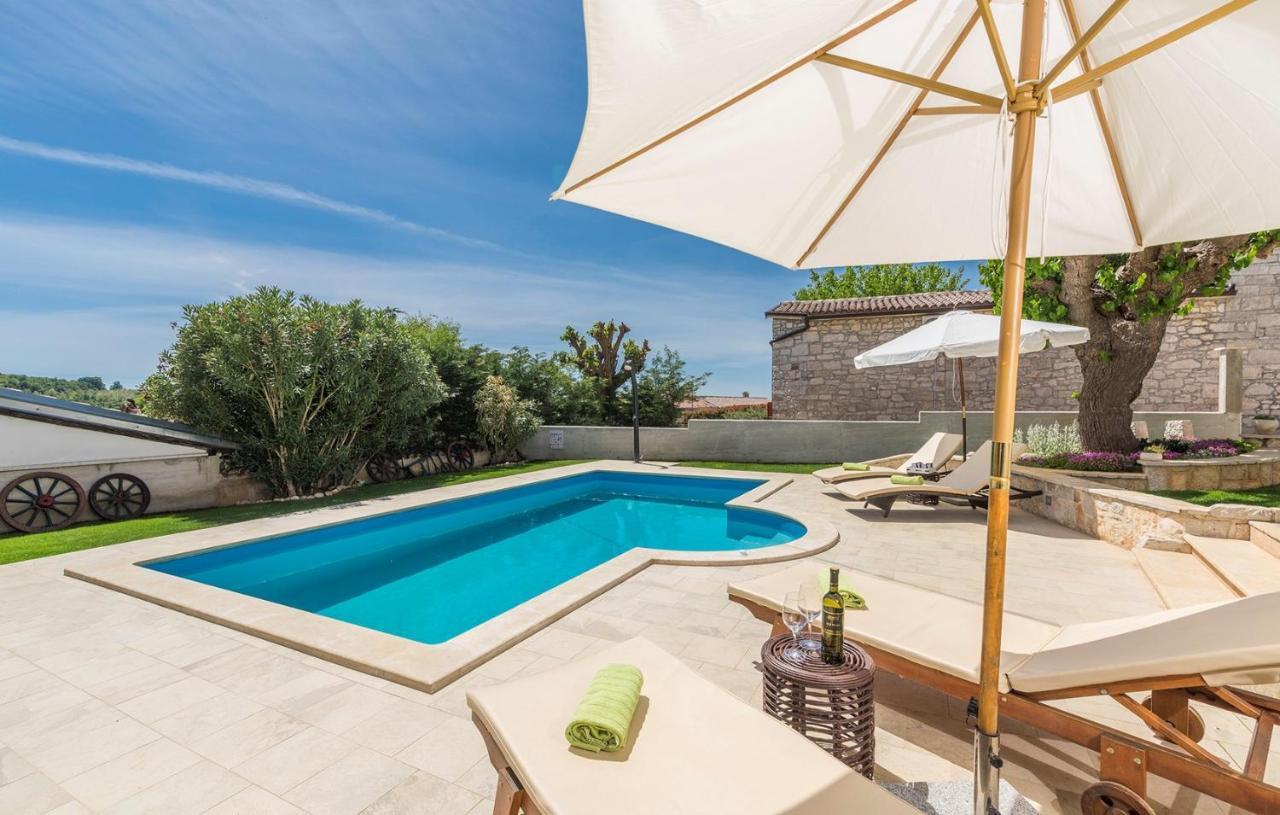 Beautiful Stone House - Villa Parentium With Private Pool Dračevac Esterno foto